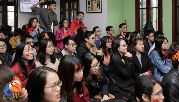 Top những địa điểm cà phê bóng đá Hà Nội nổi bật