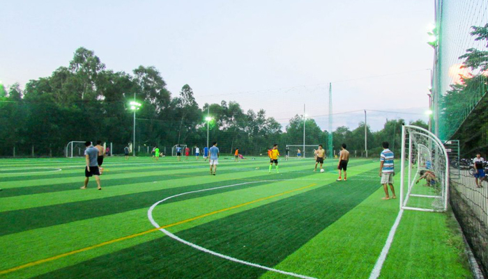 Tìm hiểu hợp đồng thuê sân bóng đá có những quy định gì